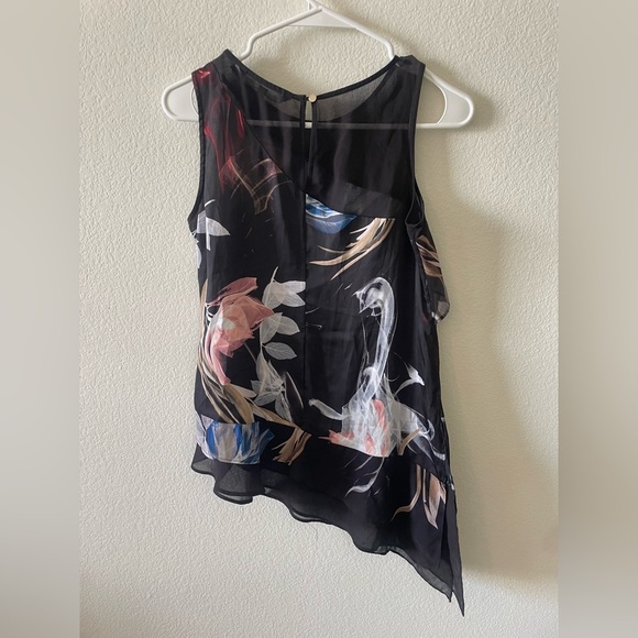 White House black market black floral asymmetrical polyester tank top - Picture 2 of 3